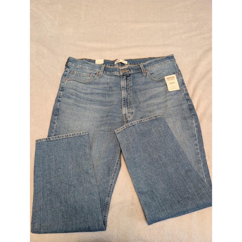 42x30 Medium Wash Men's Signature by Levi Strauss & Co NEW Athletic Fit Jeans